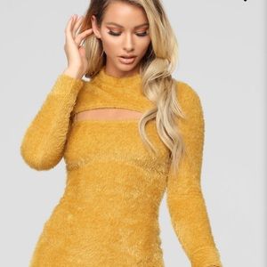 Mustard fuzzy 2 piece set
